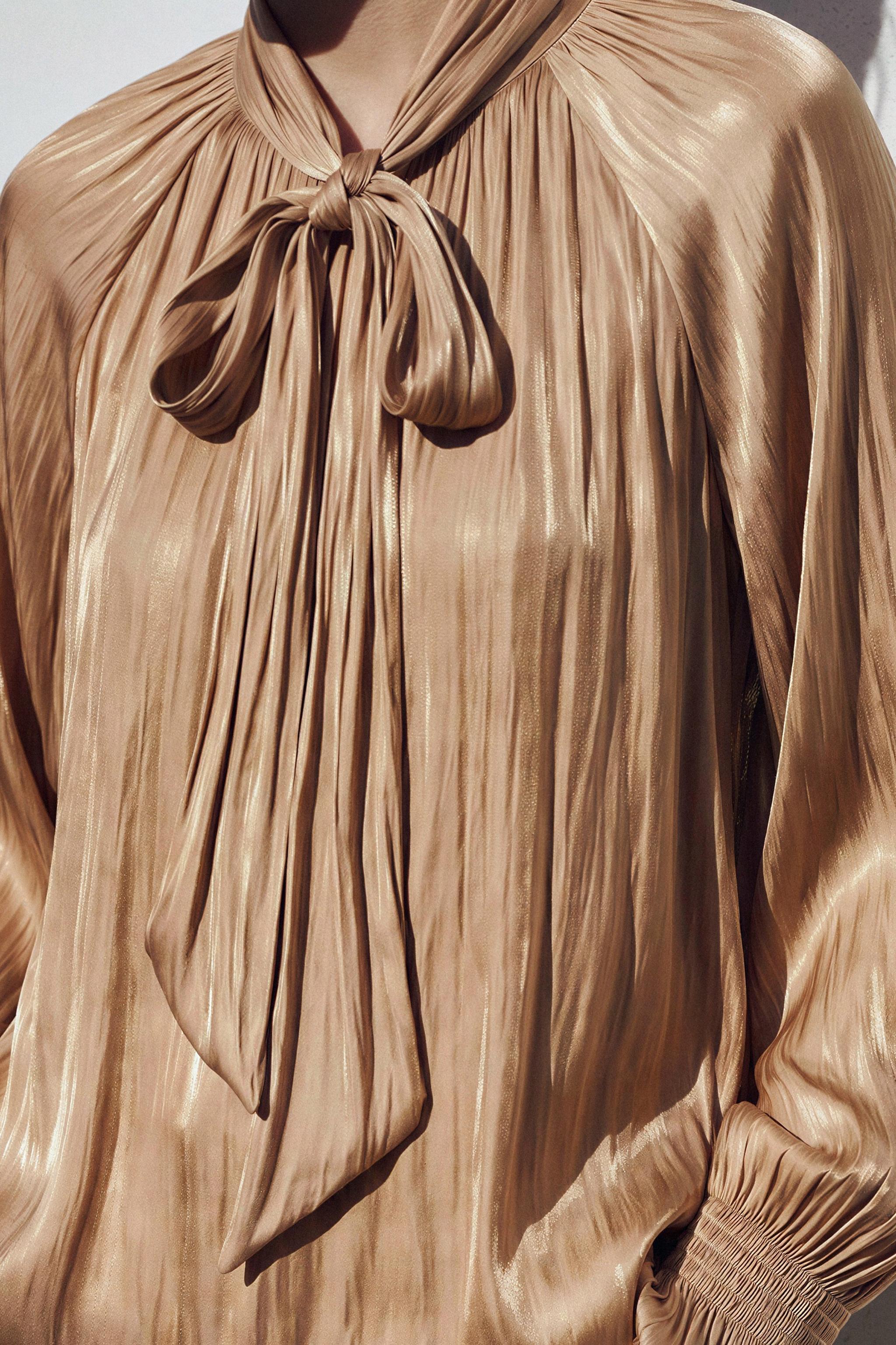 SATIN TIE BLOUSE
